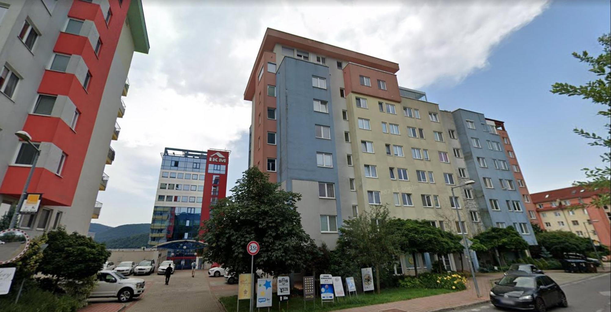 Alure Residences 3 & 24H Self Check-In, Parking In The Garage In The Apartment Building Included, New Building, Terrace, Green Location With A Forest Park With A Lake, Children'S Playground Banská Bystrica Exteriör bild